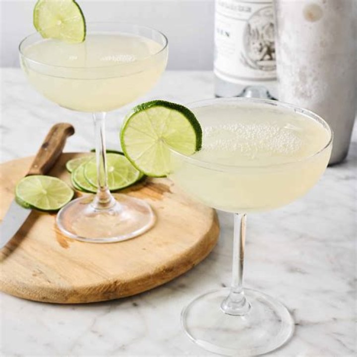 Whats in a Gimlet cocktail